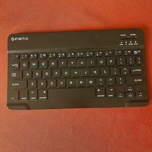 Black Bluetooth Keyboard for Tablets